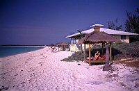 MacDuffs Resort, Normans Cay