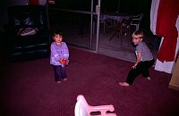 Oona und Atreju freuen sich �ber Besuch