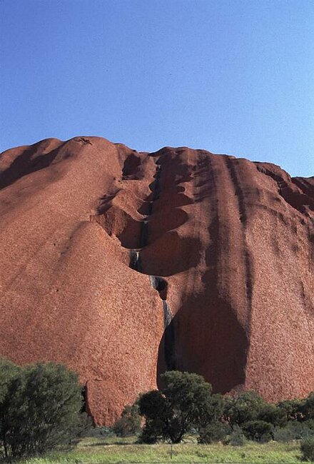Oz 2001 Uluru